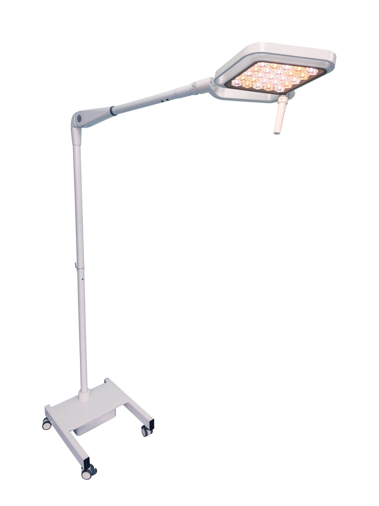 HF-L25 LED — мобилна операционна LED лампа на стойка